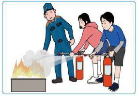 消防隊員と子供2人が消火器を使用し火を消す訓練をしているイラスト