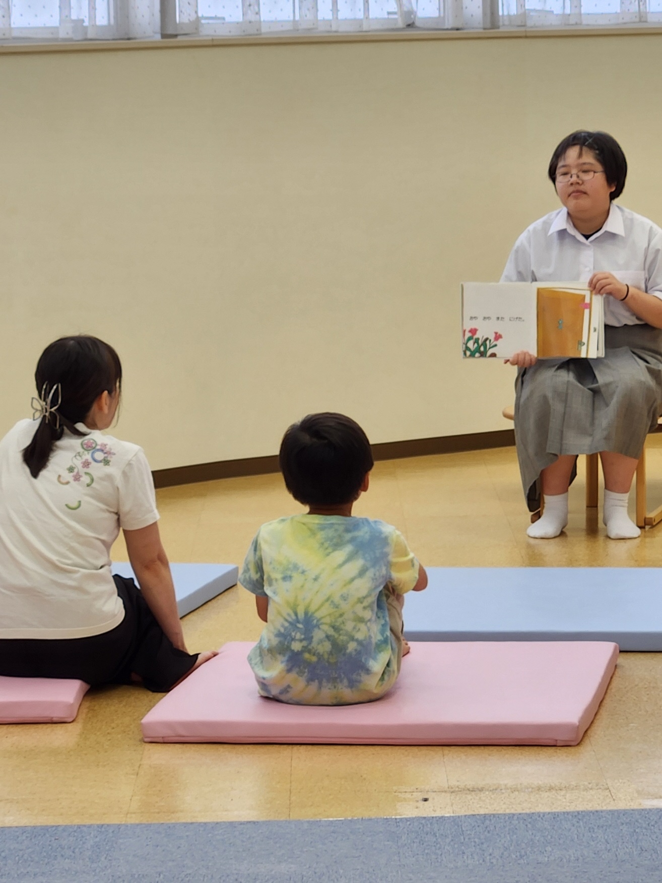 志貴野高校生徒による読み聞かせ8月1日