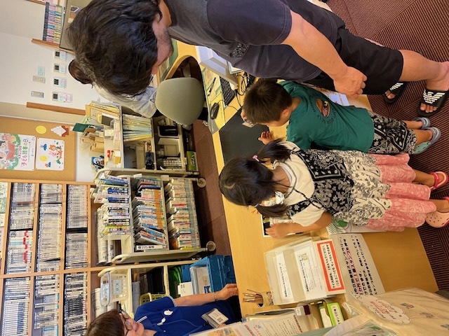 図書館かかしをさがそう1
