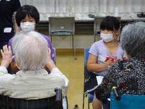 触れ合いの様子