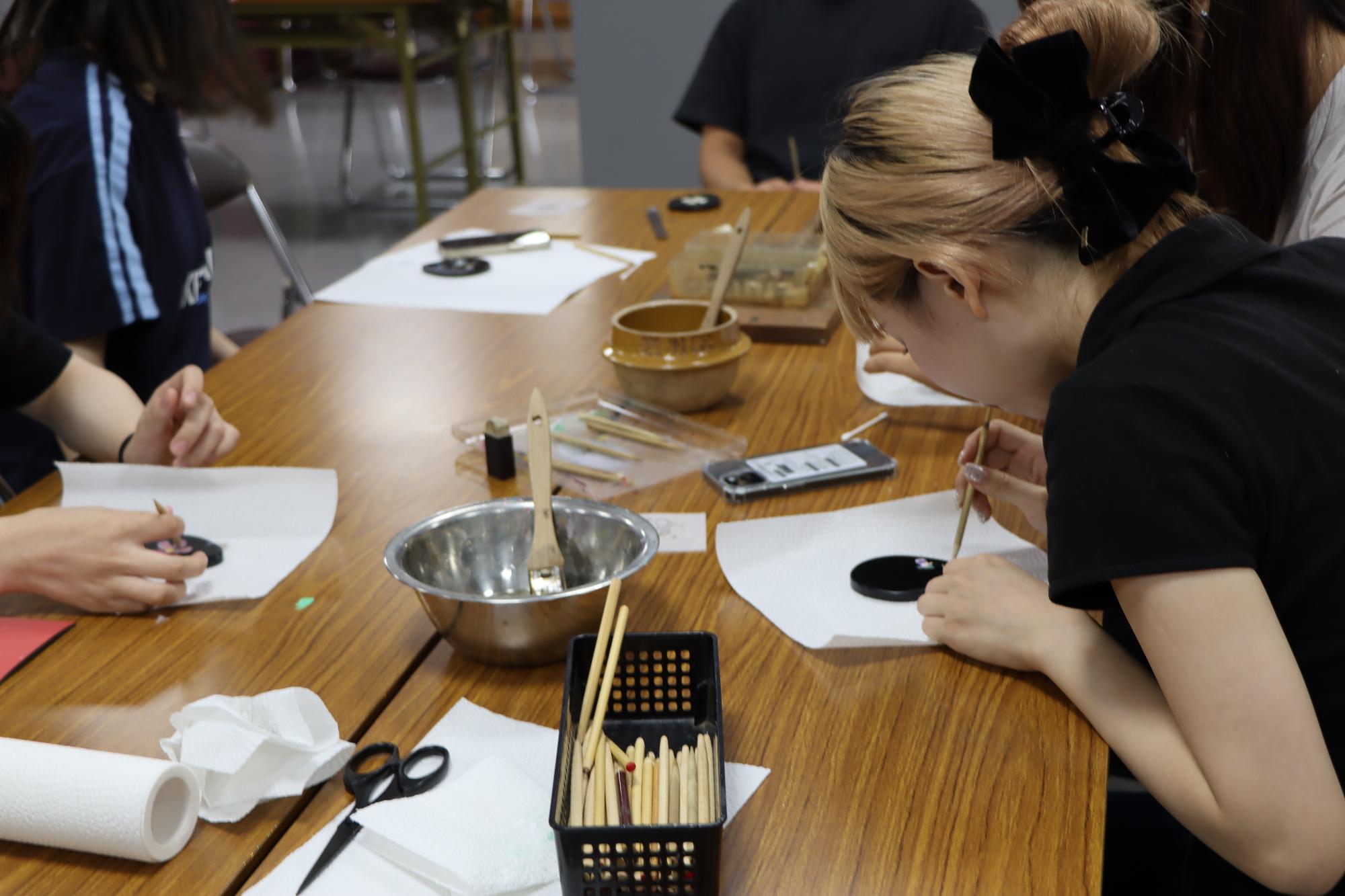 漆器体験（伝統工芸高岡漆器協同組合）