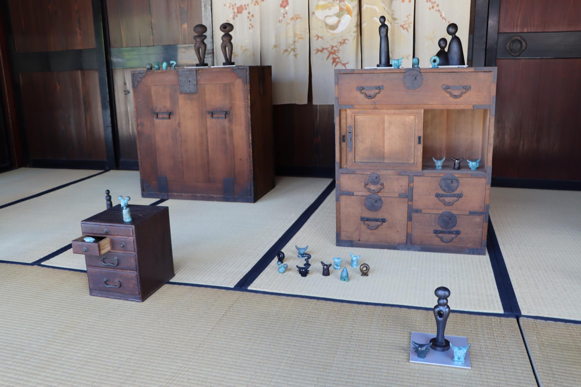 工芸作家が作成した木製の入れ物