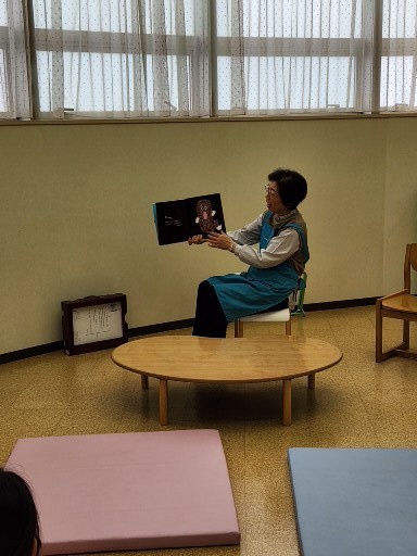新緑の季節のおはなし会