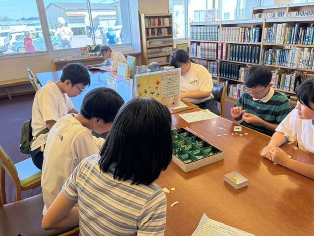 丸シールでしおりづくり3